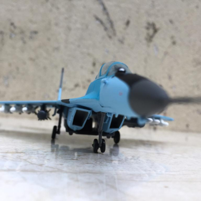 Mô hình Máy bay MIG 35 tỷ lệ 1:100