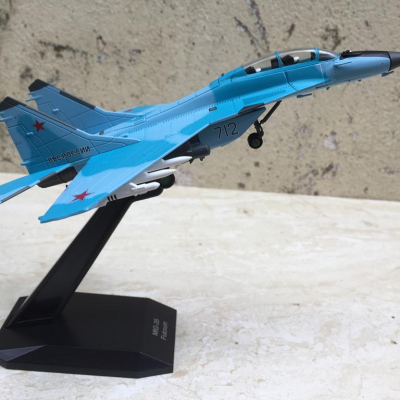 Mô hình Máy bay MIG 35 tỷ lệ 1:100