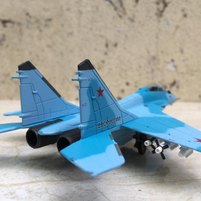 Mô hình Máy bay MIG 35 tỷ lệ 1:100