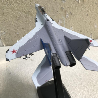 Mô hình Máy bay MIG 35 tỷ lệ 1:100