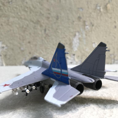 Mô hình Máy bay MIG 35 tỷ lệ 1:100