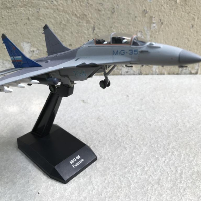Mô hình Máy bay MIG 35 tỷ lệ 1:100