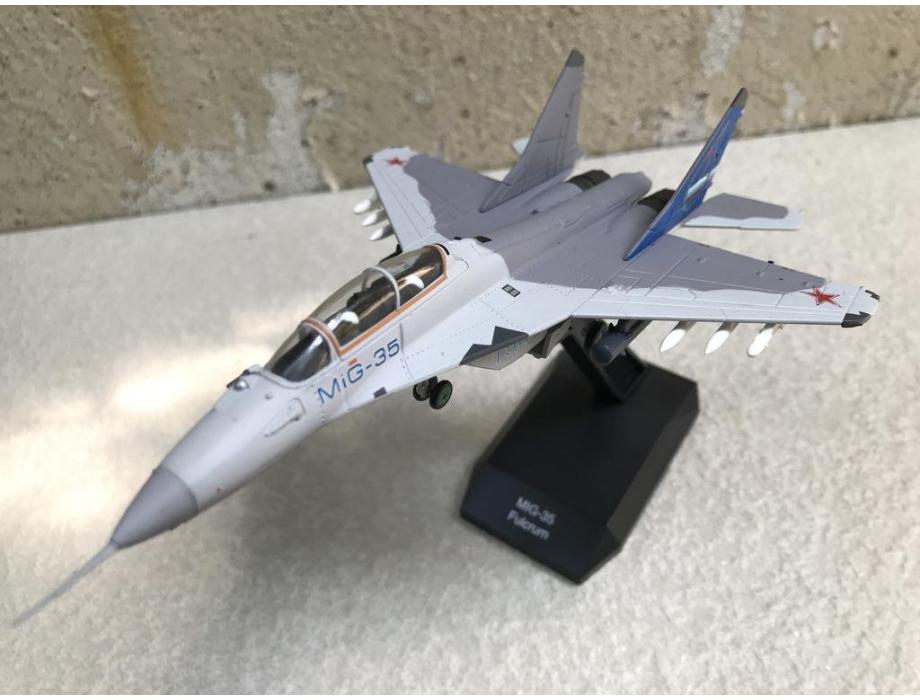 Mô hình Máy bay MIG 35 tỷ lệ 1:100 Mô hình Máy bay MIG 35 tỷ lệ 1:100