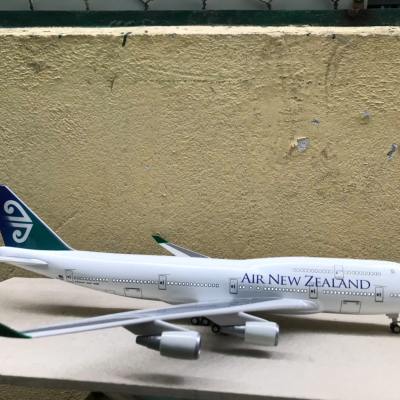 Mô hình máy bay NEA ZEALAND Boeing 747 tỷ lệ 1:130