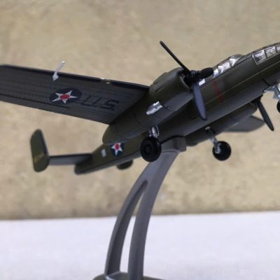 Mô hình Máy bay Ném Bom North American B-25 Mitchell tỷ lệ 1:200