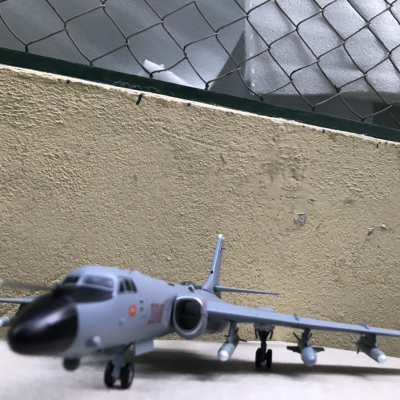 Mô hình Máy bay ném bom TU-16 Liên Xô củ  tỷ lệ 1:72