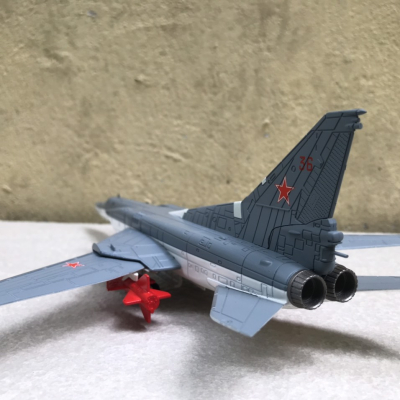 Mô hình Máy bay ném Bom TU-22M3 tỷ lệ 1:144
