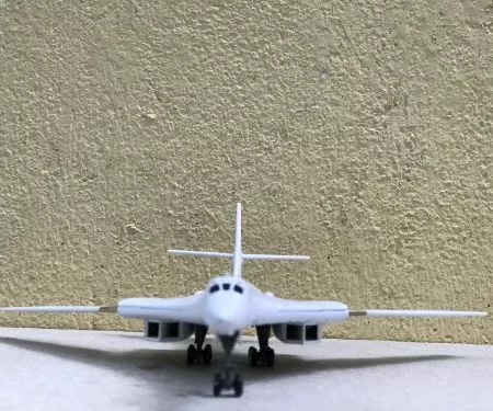 ​Mô hình Máy bay Ném BomTU-160 tỷ lệ 1:200