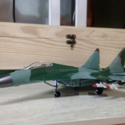 Mô hình Máy báy ( Nga) - Tiêm kích MIG-29 - tỷ lệ 1:72