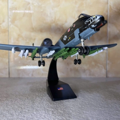 Mô hình Máy báy Nhựa Tiêm kich A-10 tỷ lệ 1:72