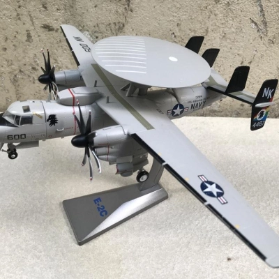 Mô hình Máy bay Northrop Grumman E-2C Hawkeye tỷ lệ 1:72