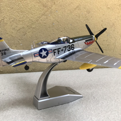 Mô hình Máy bay P-51B Mustang  tỷ lệ 1:48
