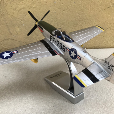 Mô hình Máy bay P-51B Mustang  tỷ lệ 1:48