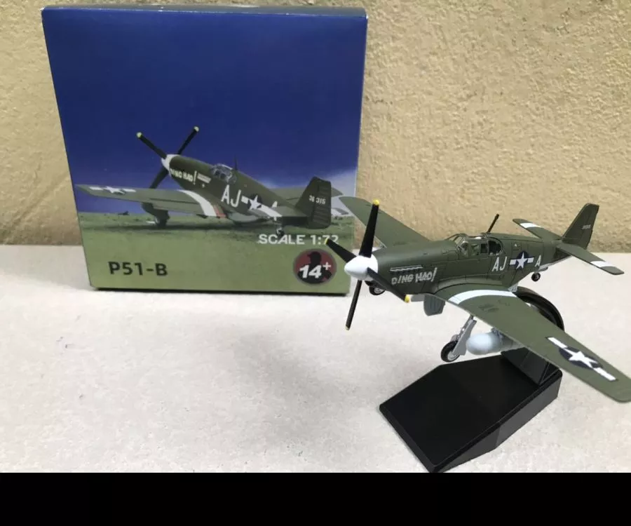 ​Mô hình Máy bay P-51B Mustang  tỷ lệ 1:72