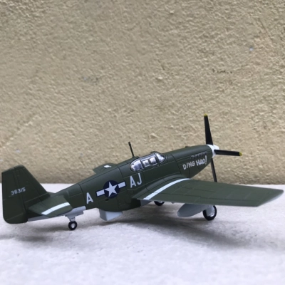 Mô hình Máy bay P-51B Mustang  tỷ lệ 1:72