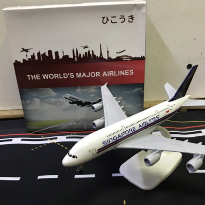 Mô hình máy bay Singapore Airlines A380  tỷ lệ 1:350