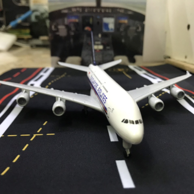 Mô hình máy bay Singapore Airlines A380  tỷ lệ 1:350