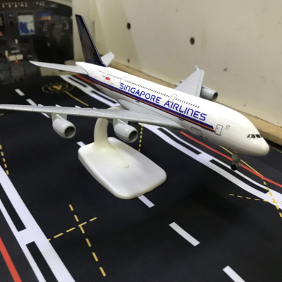 Mô hình máy bay Singapore Airlines A380  tỷ lệ 1:350