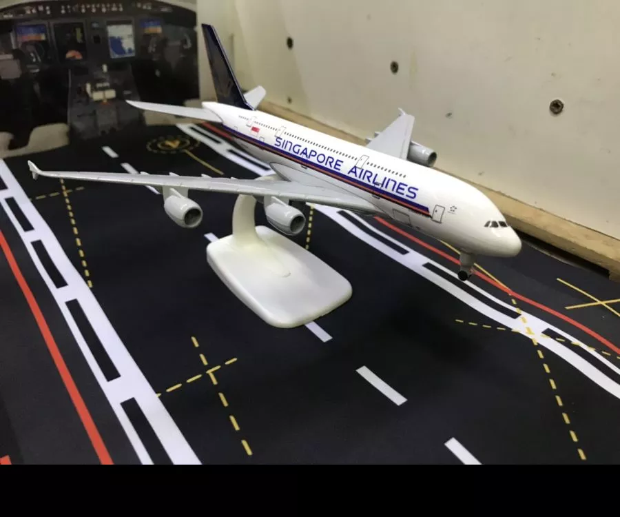 ​Mô hình máy bay Singapore Airlines A380  tỷ lệ 1:350