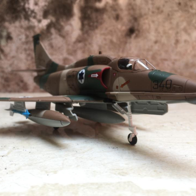 Mô hình máy bay SkyHawK - A 4M tỷ lệ 1:72