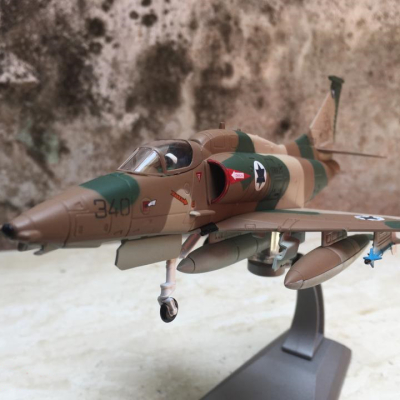 Mô hình máy bay SkyHawK - A 4M tỷ lệ 1:72