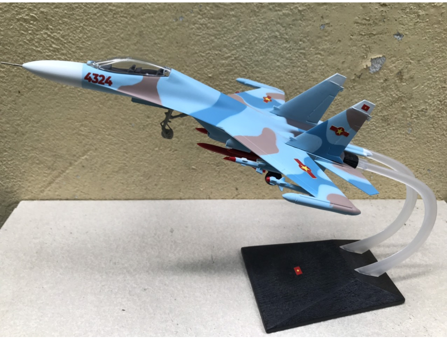 Mô hình Máy báy SU-30. Không Quân Việt Nam tỷ lệ 1:72 Mô hình Máy báy SU-30. Không Quân Việt Nam tỷ lệ 1:72
