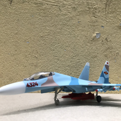 Mô hình Máy báy SU-30. Không Quân Việt Nam tỷ lệ 1:72
