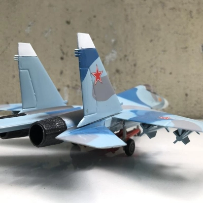 Mô hình Máy báy SU-30 tỷ lệ 1:72