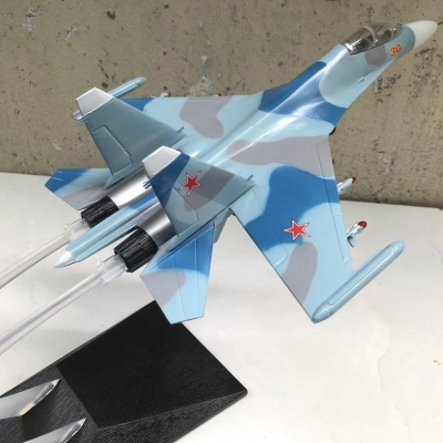 Mô hình Máy báy SU-30 tỷ lệ 1:72