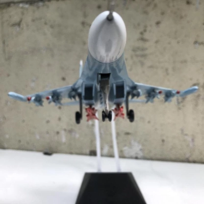 Mô hình Máy báy SU-30 tỷ lệ 1:72