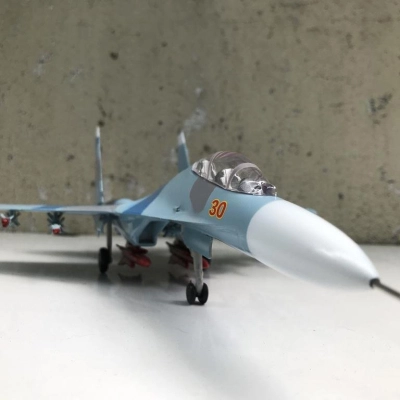 Mô hình Máy báy SU-30 tỷ lệ 1:72