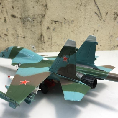 Mô hình Máy báy SU-34 tỷ lệ 1:72 ABS