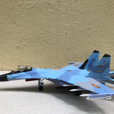 Mô hình máy bay SU-35 Fighter  tỷ lệ 1:72