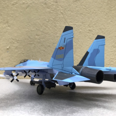 Mô hình máy bay SU-35 Fighter  tỷ lệ 1:72