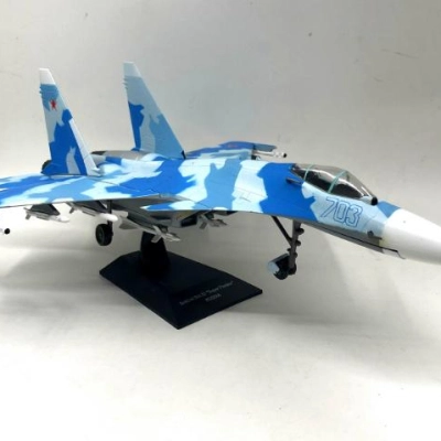 Mô hình Máy bay SU-35 Fighter tỷ lệ 1:72