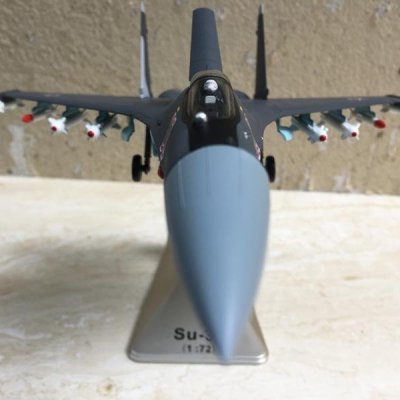 Mô hình Máy báy SU-35 Fighter tỷ lệ 1:72