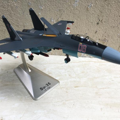 Mô hình Máy báy SU-35 Fighter tỷ lệ 1:72