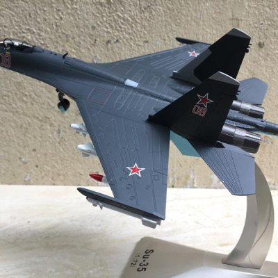 Mô hình Máy báy SU-35 Fighter tỷ lệ 1:72