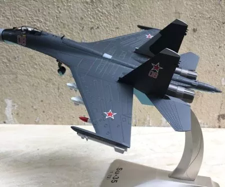 ​Mô hình Máy báy SU-35 Fighter tỷ lệ 1:72