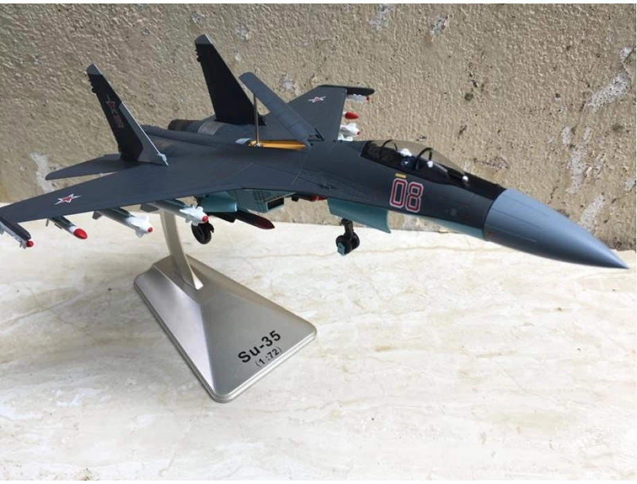 Mô hình Máy báy SU-35 Fighter tỷ lệ 1:72