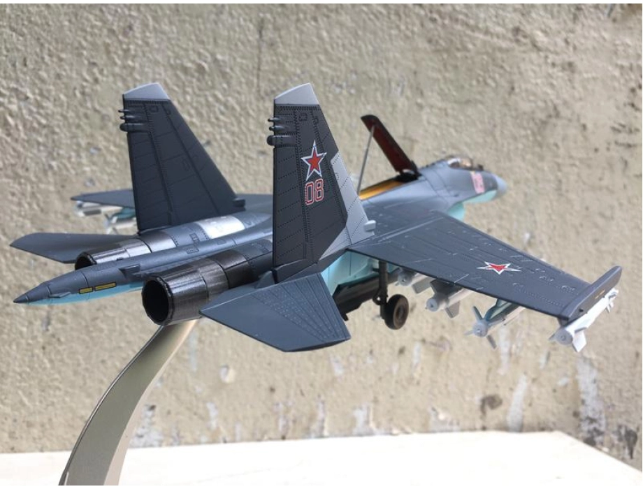 Mô hình máy bay SU-35 Fighter tỷ lệ 1:72