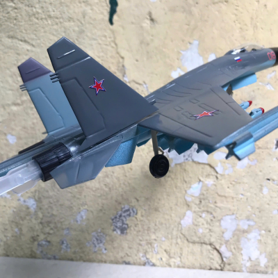 ​Mô hình Máy báy SU-35 Nga nhựa ABS tỷ lệ 1:72