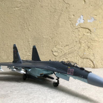 Mô hình Máy bay SU-35 Super Flanke  tỷ lệ 1:100