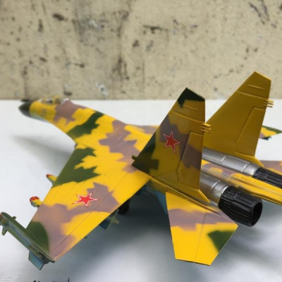 Mô hình Máy báy SU-35 tỷ lệ 1:72