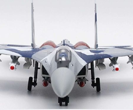 ​Mô hình máy bay SU-35B Fighter tỷ lệ 1:72