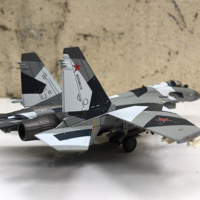 Mô hình Máy bay SU-35B Super Flanke  tỷ lệ 1:100
