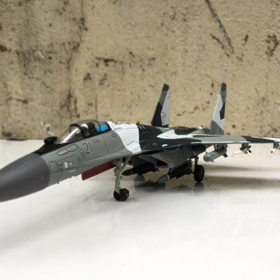 Mô hình Máy bay SU-35B Super Flanke  tỷ lệ 1:100