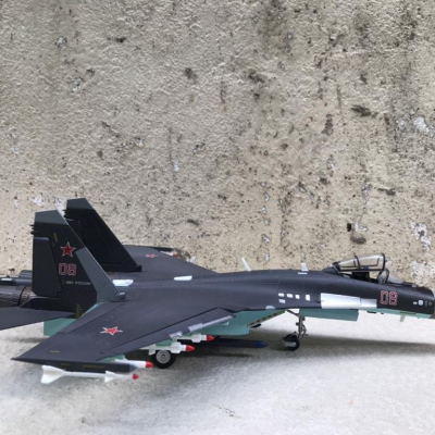 Mô hình máy bay SU-35C Fighter tỷ lệ 1:72