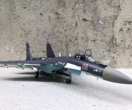 ​Mô hình máy bay SU-35C Fighter tỷ lệ 1:72