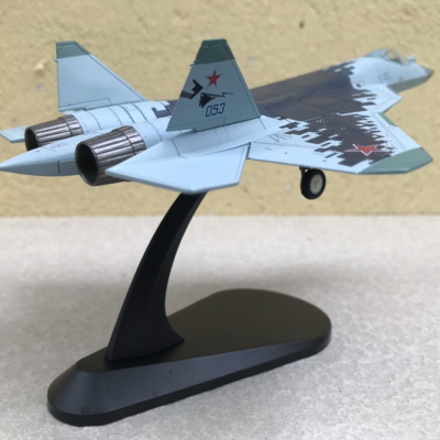 Mô hình Máy bay SU-57E tỷ lệ 1:100